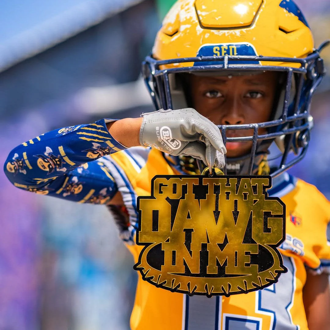 Got That Dawg In Me Chromatic Turnover Chain - Image 3